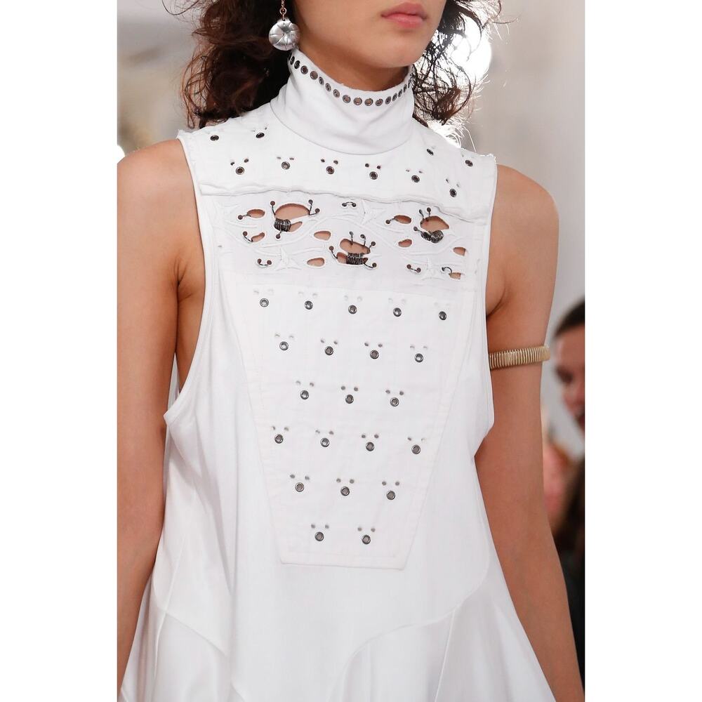 CHLOE White Iconic Milk Eyelet Embellishments Turtle Neck Sleeveless Top sz 36